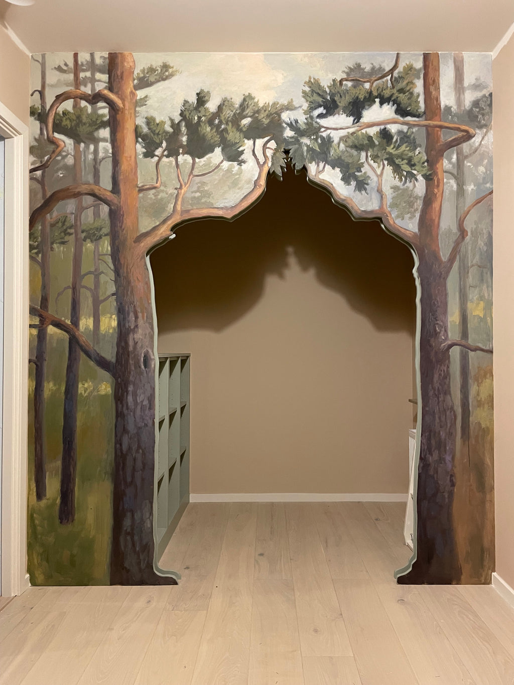 MURALS